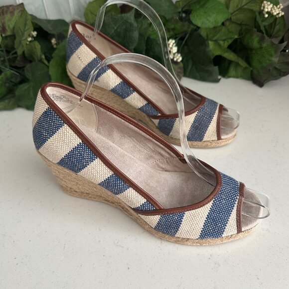 G.H. Bass & Co. Shoes - G.H. Bass & Co. Womens Blue & Cream Striped Open-Toe Espadrille Wedge Heels 7.5M